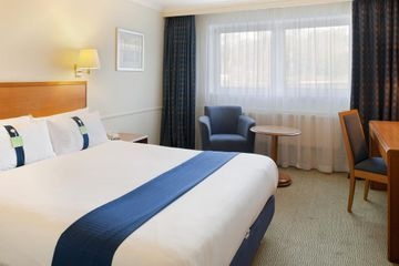 Holiday Inn2