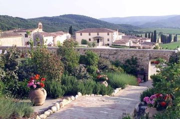 La Bagnaia Golf and Spa Resort Siena Curio Collection by Hilton0
