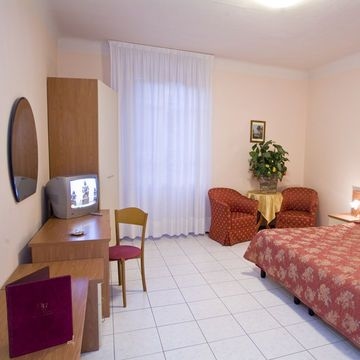 ROMA HOTEL2