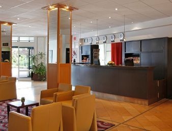Ramada Bruehl-koeln0