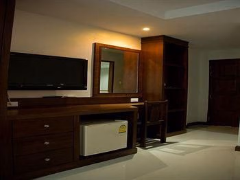 Home 8 Hotel4