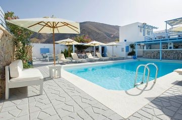 Amelie Santorini3