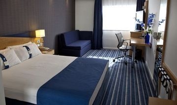 Express By Holiday Inn2