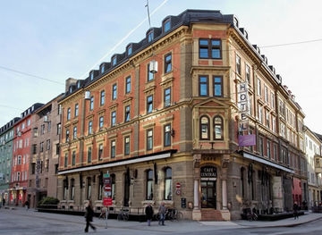 Hotel Central0