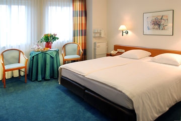 LANDHOTEL BOSRIJK ROERMOND3