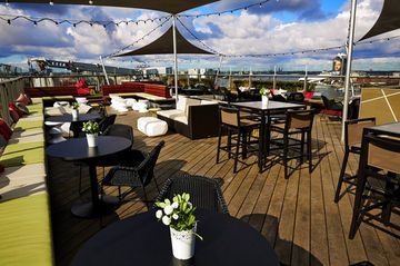 DoubleTree by Hilton Amsterdam Centraal Station1