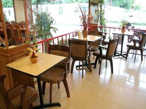 ฮันนี่ เฮ้าส์ 2 (Honey House 2)4