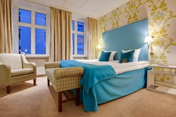 โรงแรมเมย์แฟร์ (Hotel Mayfair)3