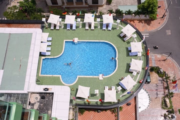 Green Plaza Hotel1