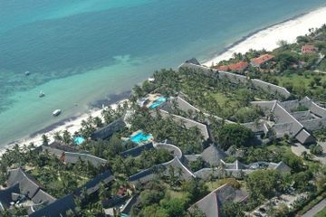 Voyager Beach Resort1