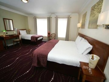 Arlington Hotel O'Connell Bridge1