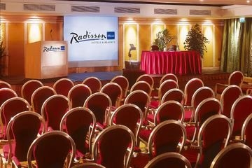 Radisson Blu St. Helen's1