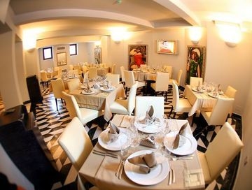 Vigo Hotel1