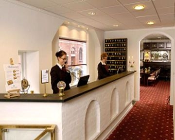 มิลลิง โฮเทล วินด์เซอร์ (Milling Hotel Windsor)3