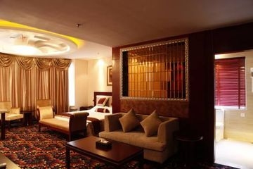 Huafu International2