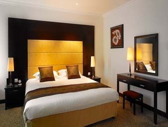 Howard Johnson Paragon4