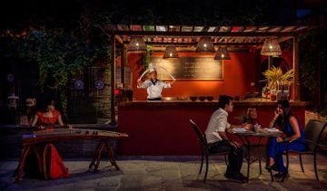 Red Wall Garden Hotel1