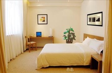 Traveler Inn1