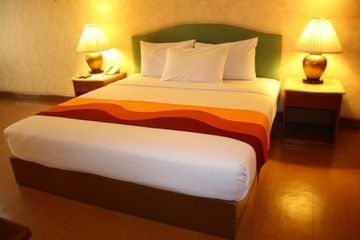 Atrium Hotel1