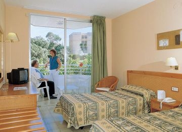 OASIS TOSSA DE MAR HOTEL4