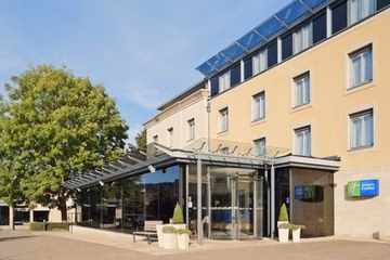 HOLIDAY INN EXPRESS0