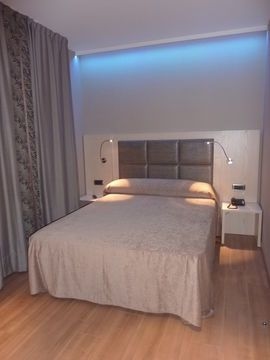 BARCELONA HOUSE1