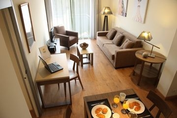 MH Apartments Family1