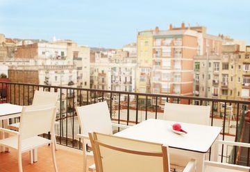 MH Apartments Center3