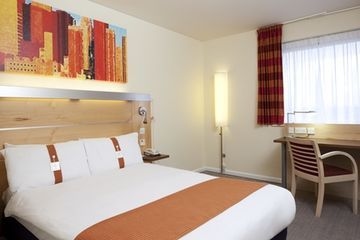 HOLIDAY INN EXPRESS1