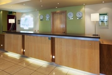 HOLIDAY INN2