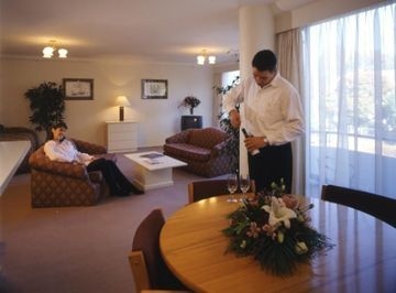 Chateau Blanc Suites2