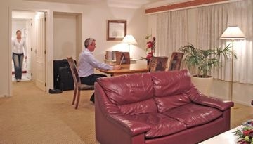 Chateau Blanc Suites1