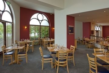 HOLIDAY INN GLOUCESTER - CHELT2