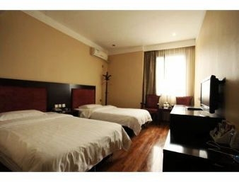 Ramada Downtown3