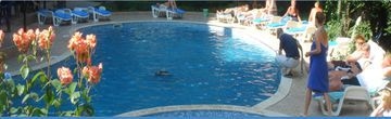 PERUNICA HOTEL2