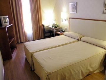HUSA VIA MADRID4
