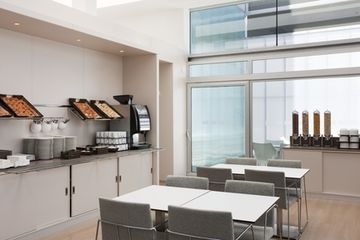 HOLIDAY INN EXPRESS MADRID - L4