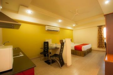 Crystal Suites Hotel2