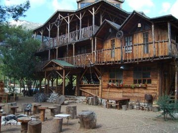 RAHMI'S HOTEL0