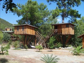 RAHMI'S HOTEL1