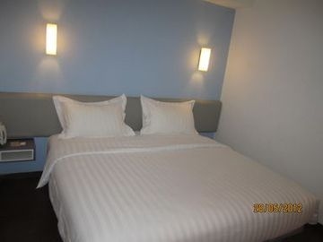 Amaris Mangga Dua Square4