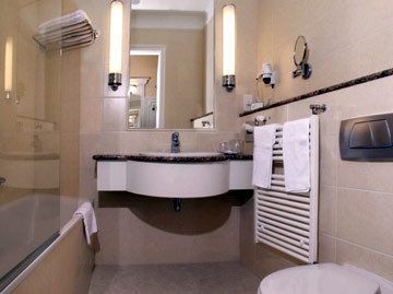 Danubius Hotel Astoria1