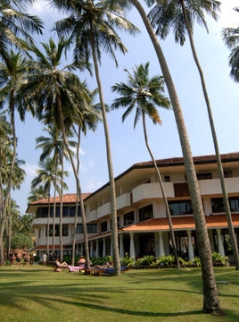 Tangerine Beach Hotel0