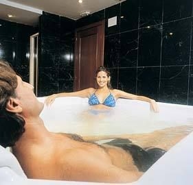Plaza Suites2