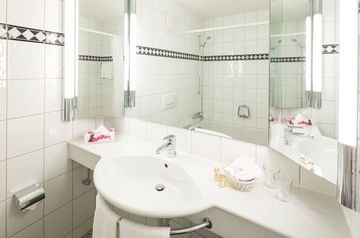 BASLERTOR SWISS Q HOTEL4
