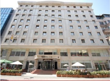 Crystal Hotel0