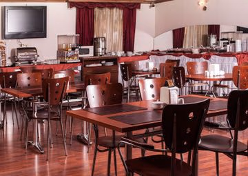 Lal Hotel2