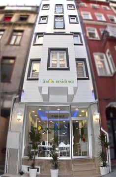 Lemon Residence0