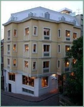 Daphne Hotel0