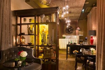 โรงแรมกาเบรียล ปารีส (Hotel Gabriel Paris)1